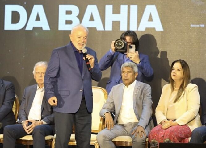 CRISE DA SEGURANÇA: Lula fala em Salvador de “Estado ausente” e culpa sociedade