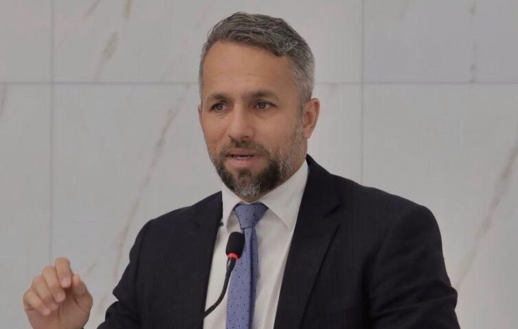 Presidente da Câmara de Camaçari crítica sistema de regulação praticado pelo governo do estado