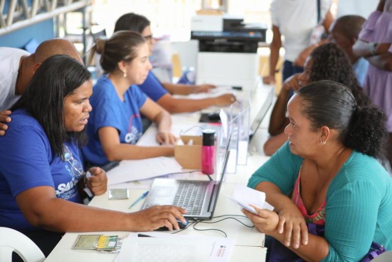 Saúde nos Bairros realiza atendimentos médicos e odontológicos neste fim de semana