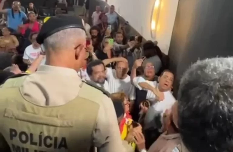 Vereador acusa deputado Hilton Coelho de liderar invasão e agressões na Câmara de Salvador