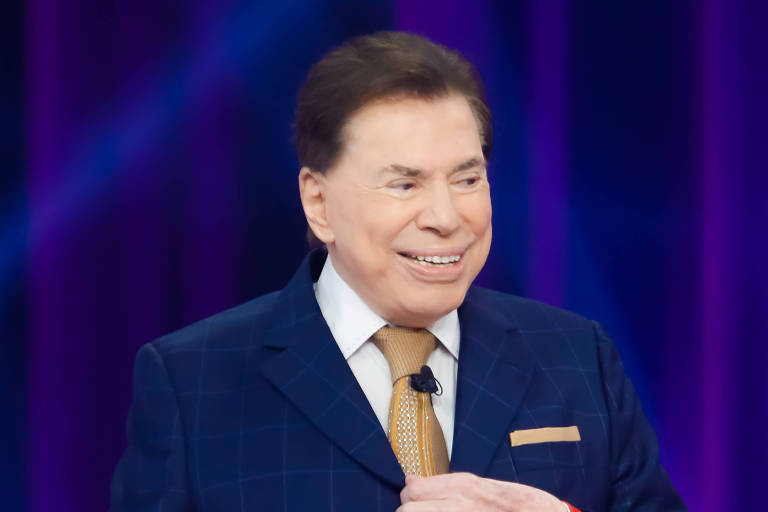 Silvio Santos segue internado e realiza exames em São Paulo