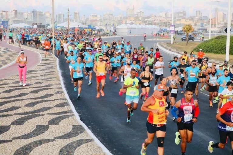 Eventos esportivos provocam alterações no trânsito e nos ônibus neste domingo (18)