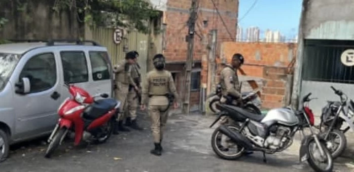Operação no Engenho Velho de Brotas flagra desmanche de motos