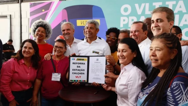 Jerônimo promete reforçar turismo do Subúrbio com reforma da Estação Calçada do VLT
