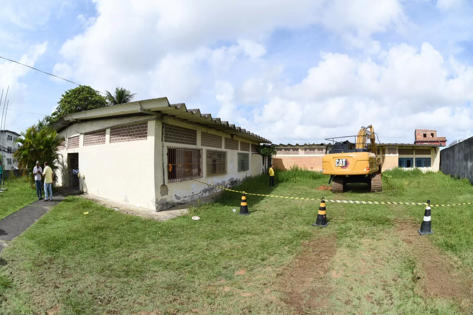 - Com investimento de R$10 milhões, Prefeitura inicia reconstrução de escola em Cajazeiras VIII