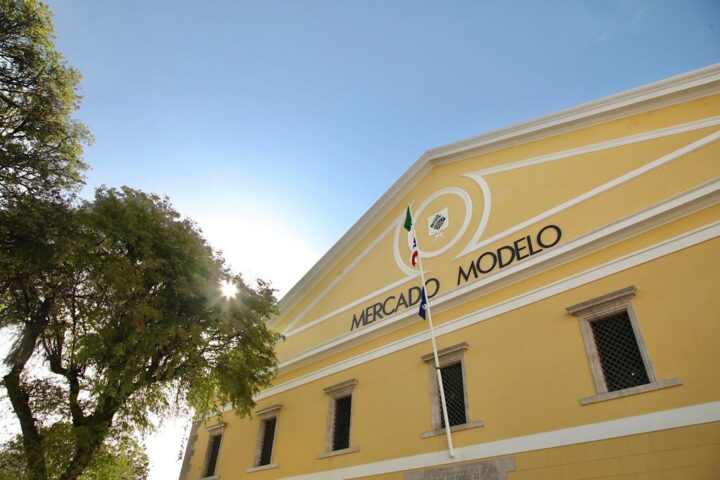 Mercado Modelo tem funcionamento suspenso neste domingo (30)