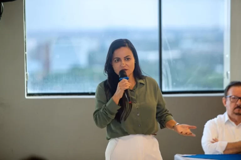 Prefeita Débora participa da XXVI Marcha a Brasília em Defesa dos Municípios