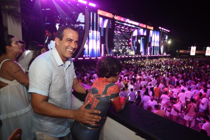 Mais de 1 milhão de pessoas já participaram do Festival Virada Salvador, diz Bruno Reis