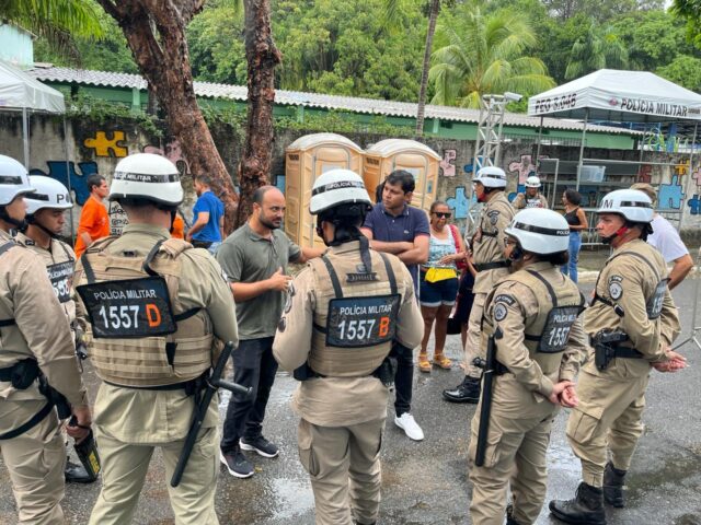 Deputado federal escuta demandas de policiais no Carnaval e fiscaliza PM