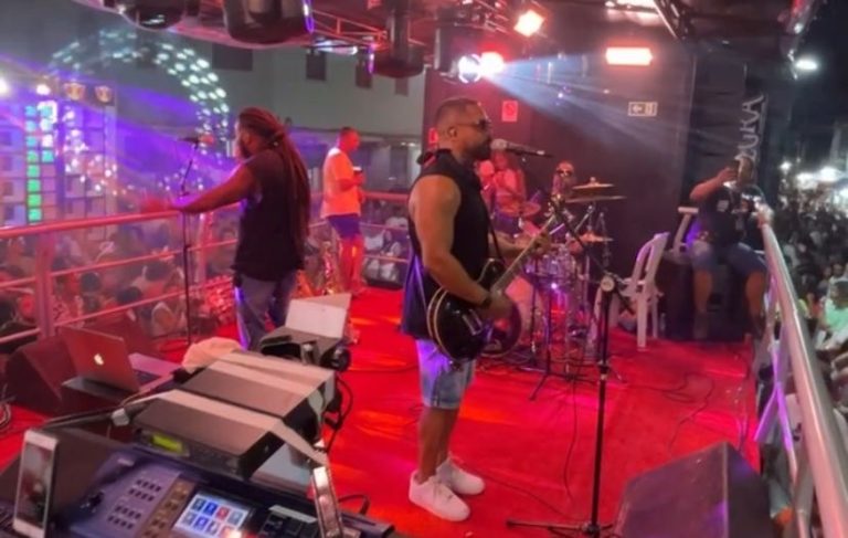 “ENERGIA SURREAL”: Red Lion agita o Carnaval de Canavieiras com muito reggae