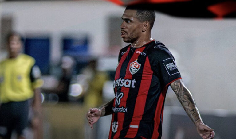 Vitória não supera Jacobina e ainda é salvo pelo juiz
