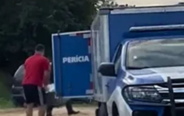 CORPO EM DECOMPOSIÇÃO: Jovem encontrada morta em rio de Itamaraju