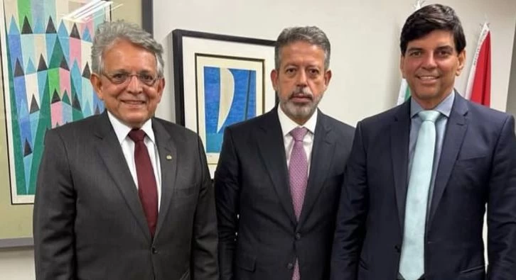 Deputado Cajado propõe isenção do IR para quem ganha até R$ 7.500