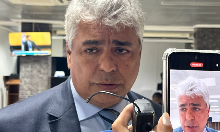 Governo Jerônimo é “recordista de pedidos de empréstimo”, diz Robinho