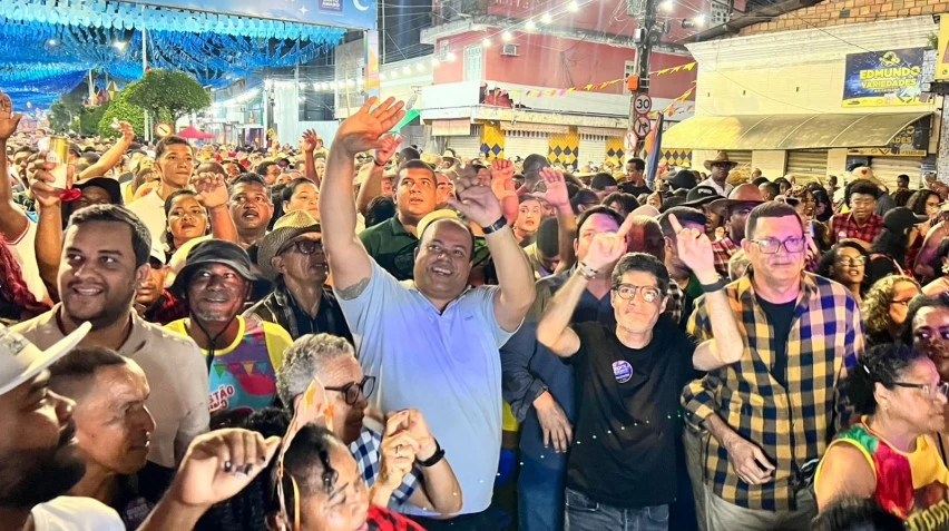 Comércio lotado, turistas animados e tradição mantida marcaram o São João de Santo Amaro 2025 1 Santo Amaro - Comércio lotado, turistas animados e tradição mantida marcaram o São João de Santo Amaro 2025