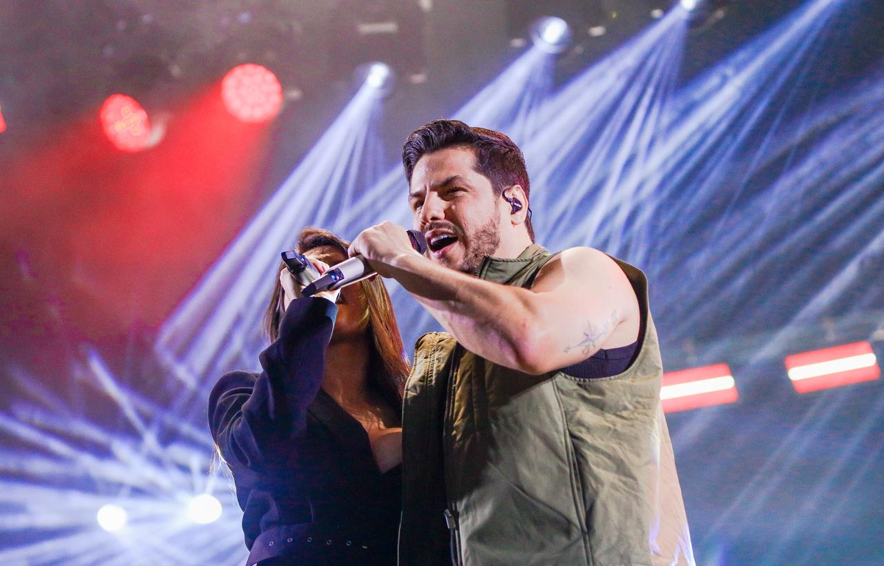 CANDEIAS: Com 10 atrações musicais, público lota o centro da cidade na abertura do Arraiá do Aconchego 2 - CANDEIAS: Com 10 atrações musicais, público lota o centro da cidade na abertura do Arraiá do Aconchego