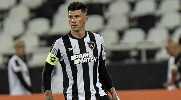 XERIFÃO ARGENTINO! Bahia contrata Victor Cuesta do Botafogo