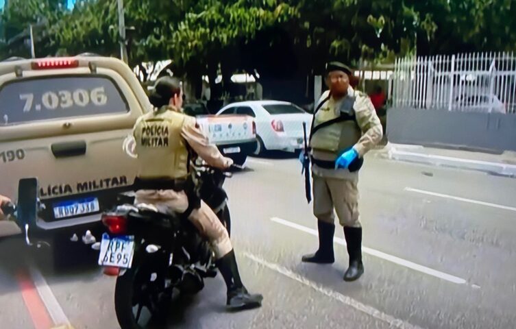PM mete bala nas pernas de ‘ladrões terroristas’ na Garibaldi