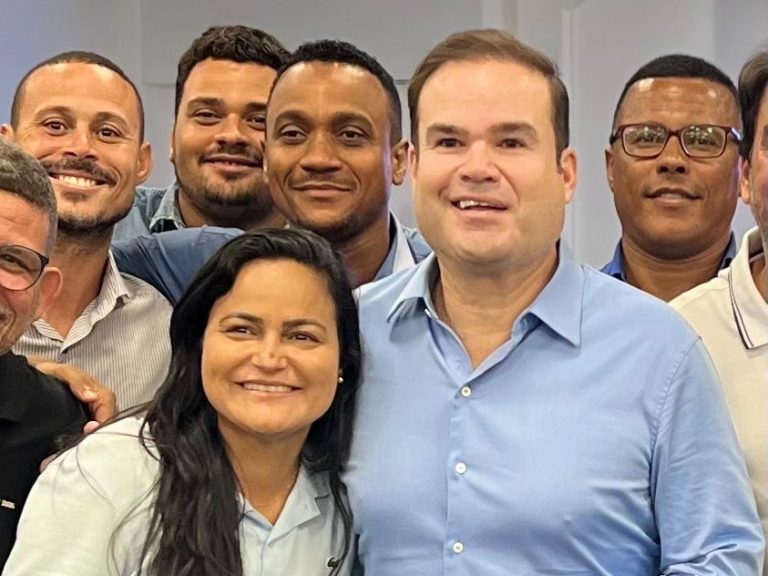 ‘Debora Regis carrega todas as esperanças do povo de Lauro de Freitas’, diz Cacá