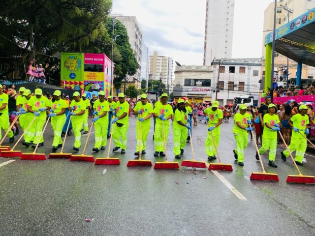 Limpurb atuará com mais de 3 mil profissionais no Carnaval de Salvador