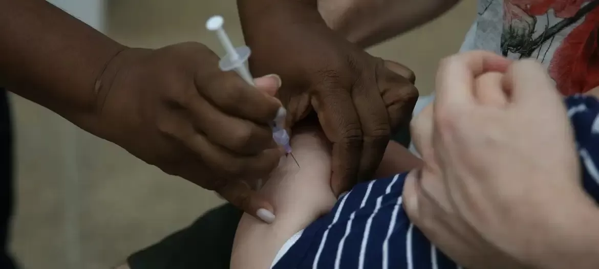 Internações e mortes por influenza e vírus sincicial aumentam no país