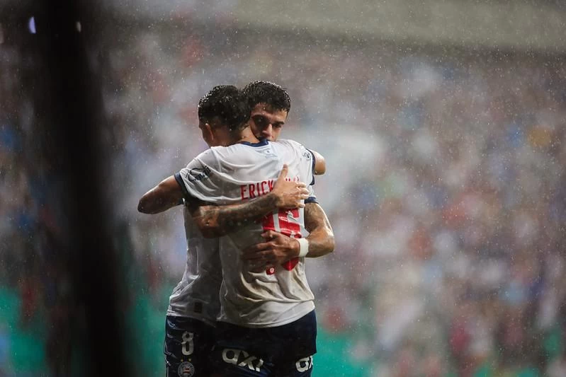 Cauly e Erick Pulga