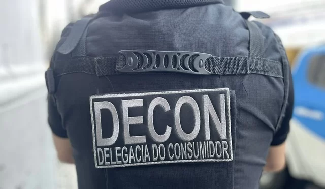 Operação fiscaliza venda de peixes e frutos do mar nas feiras de Salvador