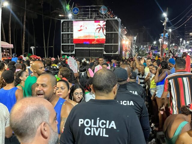 Trios e camarotes são vistoriados pela CFPC durante o Carnaval