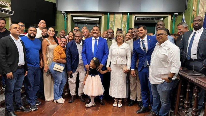 Sandro Bahiense volta à Câmara de Salvador: “não larguei o braço do meu povo”