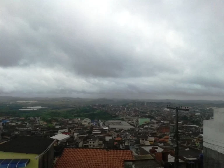 PREVISÃO DE CHUVA FORTE: Defesa Civil de Candeias recebe alerta da prefeitura de Salvador