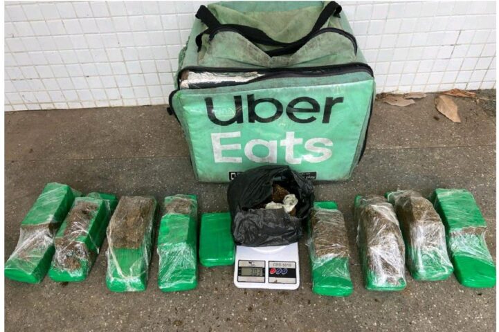 MACONHA VIA APLICATIVO: Rondesp intercepta casal em Cajazeiras com 9 tabletes de maconha