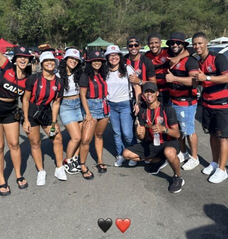- AGONIA NO BARRADÃO: Rafaela Moreira, Sheuba e Tiago Souza fazem ‘esquenta’ antes do jogo do Vitória
