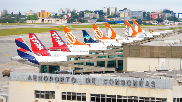 Voa Brasil será destinado a aposentados e estudantes do Prouni