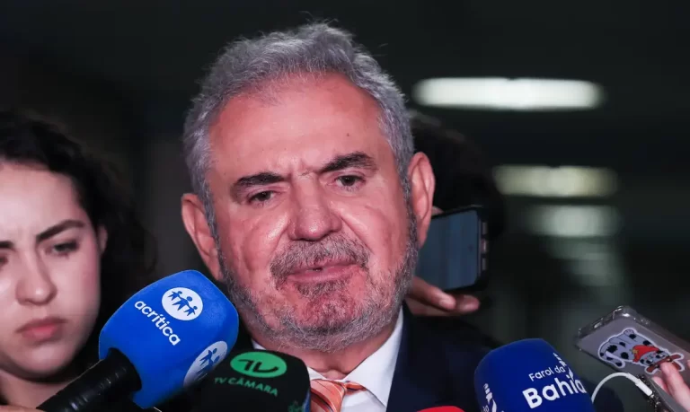 Ângelo Coronel projeta superávit primário de R$ 15 bilhões