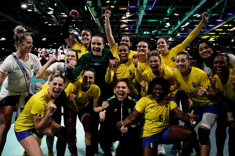 Com a liderança de Bruna de Paula, seleção brasileira feminina de handebol avança para as quartas