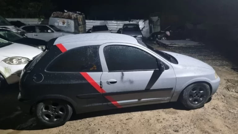TIROS E FUGA: PM intercepta carro com suspeitos armados na zona rural de Coaraci