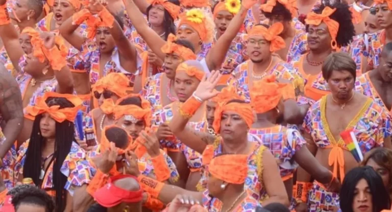 PENTE FINO! Muquiranas terá fantasias numeradas para identificar foliões durante o Carnaval