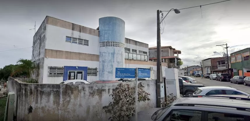 LAURO DE FREITAS: Homem é preso por tráfico, família tenta ajudar em fuga e todos acabam detidos
