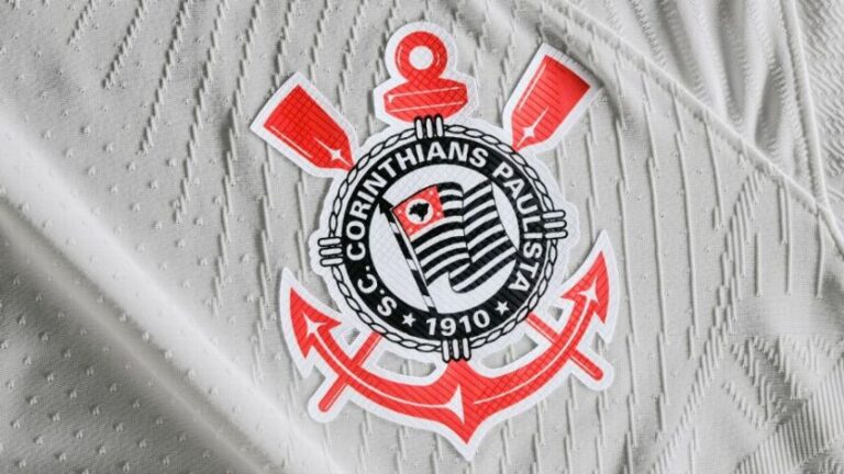 Corinthians busca novo recorde milionário em patrocínios na camisa