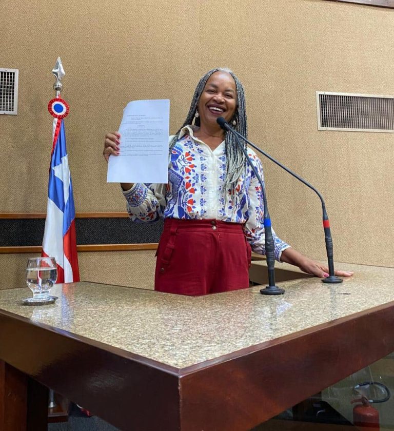 Deputada Olívia Santana propõe criação de uma biblioteca e salas de leitura no Metrô de Salvador