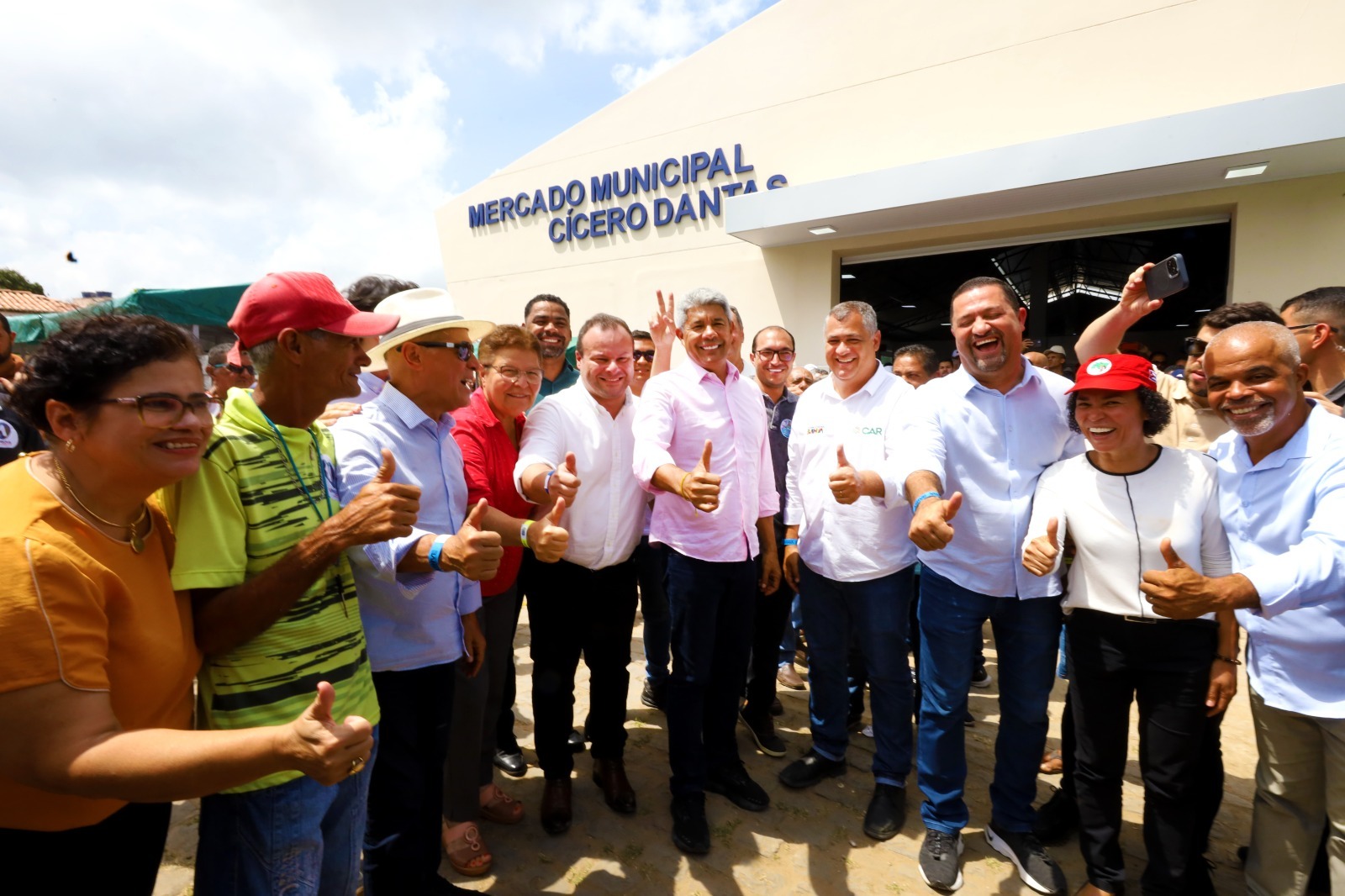 - Em Cícero Dantas, Governo do Estado inaugura obras e sanciona Lei Estadual da Agroecologia