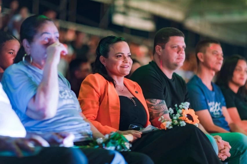 Espetáculo da Paixão de Cristo emociona multidão e encerra com sucesso em Lauro de Freitas