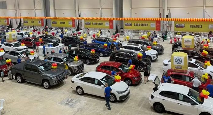 indústria automotiva