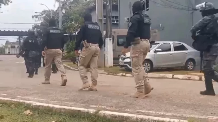 OPERAÇÃO BASTILHA: Ação busca impedir comunicação de PMs presos na RMS