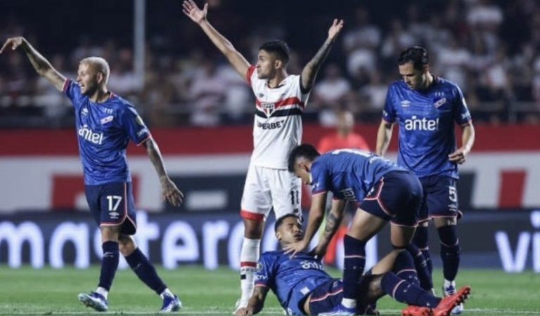 Jogador do Nacional-URU sofre arritmia cardíaca durante jogo com o São Paulo e é internado em UTI