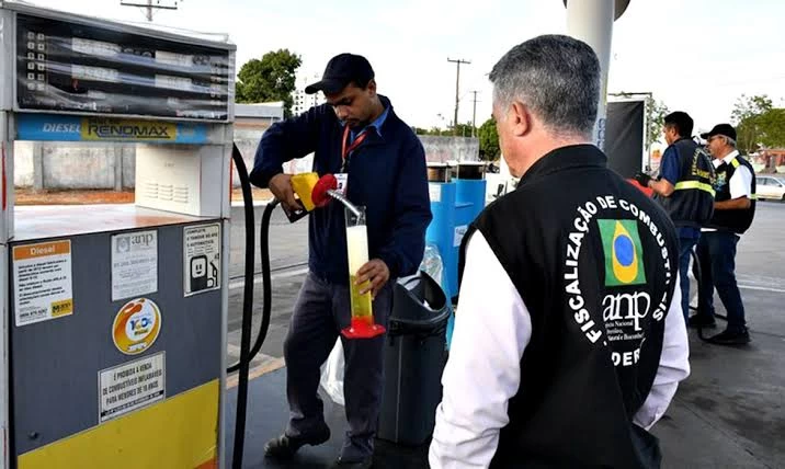 Sem verba, ANP suspende temporariamente monitoramento da qualidade de combustíveis no país