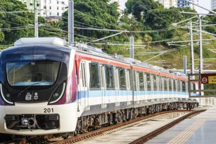 TRANSTORNO: Linha 2 do metrô de Salvador registra lentidão na manhã desta terça-feira (6)