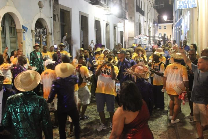 - Liga do Samba Junino realiza o VII Festival de Samba Junino na capital baiana