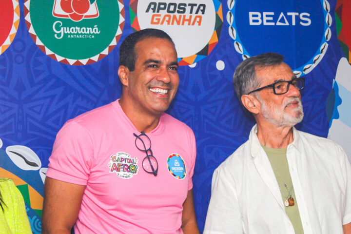 Prefeitura abre sala de imprensa do Carnaval no Campo Grande com homenagem ao jornalista José de Jesus Barreto