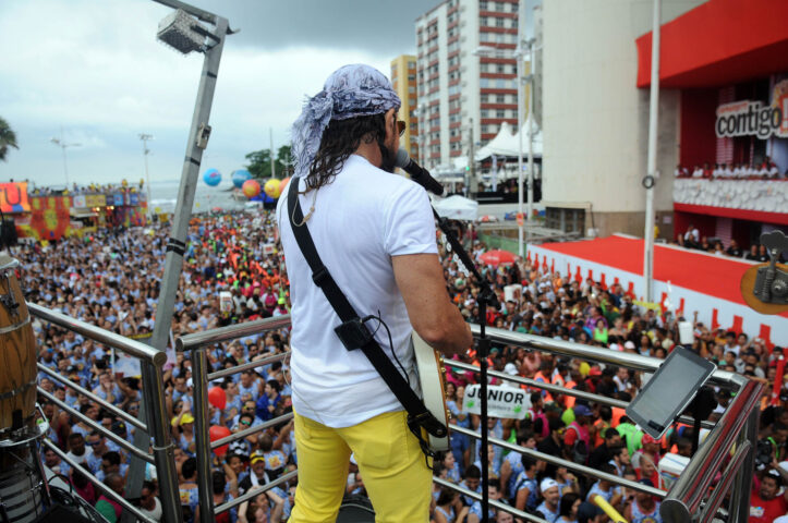 Bell Marques estreia no Camarote Villa com show no Carnaval 2025